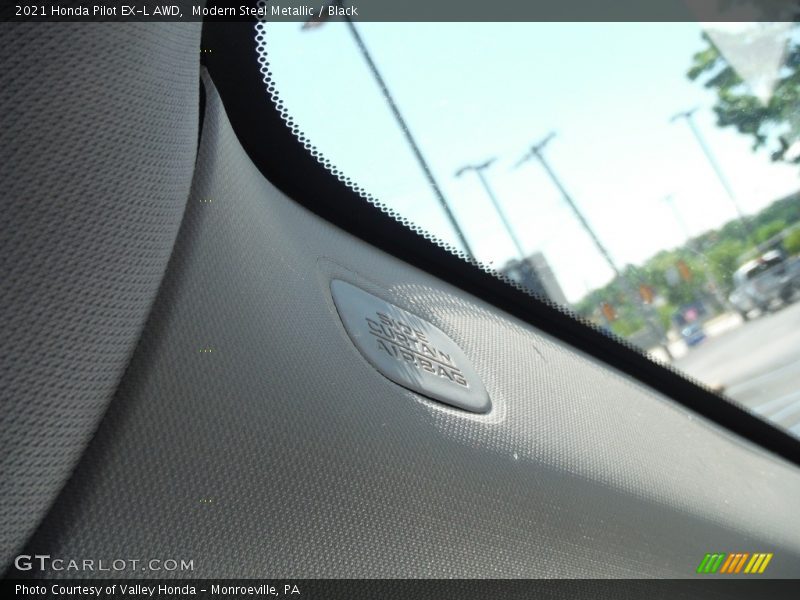 Modern Steel Metallic / Black 2021 Honda Pilot EX-L AWD