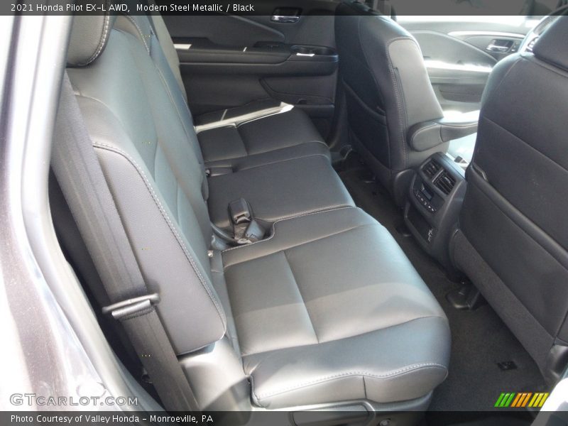 Modern Steel Metallic / Black 2021 Honda Pilot EX-L AWD