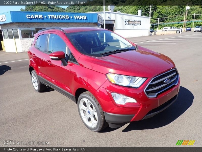 Front 3/4 View of 2022 EcoSport SE 4WD
