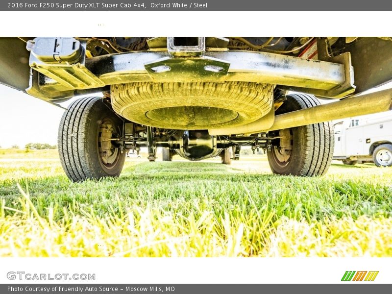 Oxford White / Steel 2016 Ford F250 Super Duty XLT Super Cab 4x4