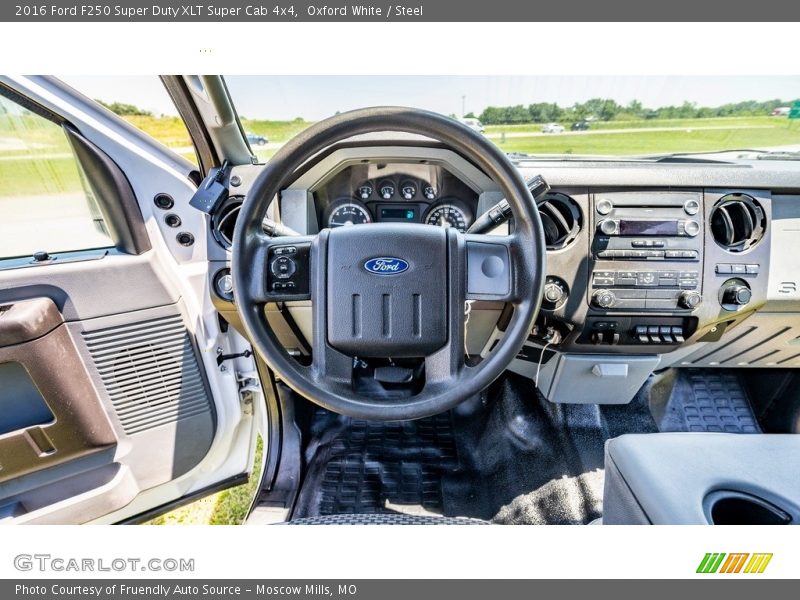 Oxford White / Steel 2016 Ford F250 Super Duty XLT Super Cab 4x4