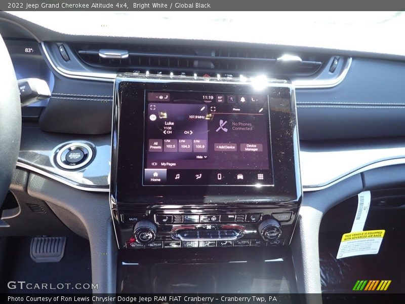 Bright White / Global Black 2022 Jeep Grand Cherokee Altitude 4x4