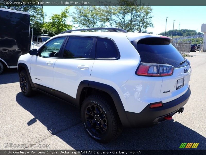 Bright White / Black 2022 Jeep Cherokee Trailhawk 4x4