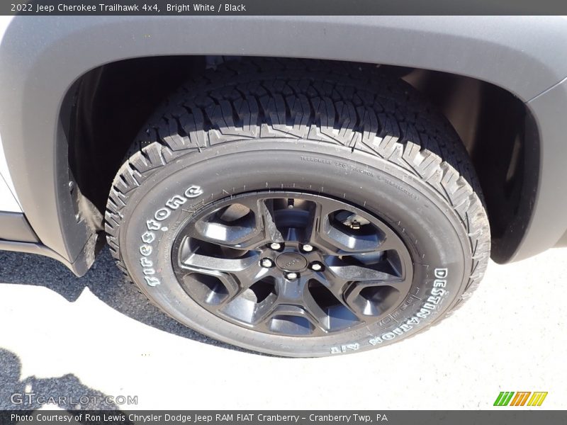Bright White / Black 2022 Jeep Cherokee Trailhawk 4x4