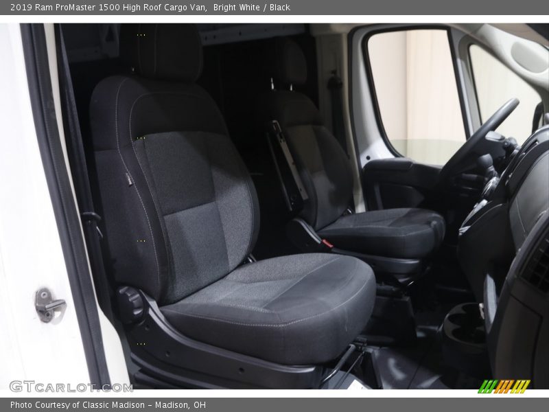 Bright White / Black 2019 Ram ProMaster 1500 High Roof Cargo Van