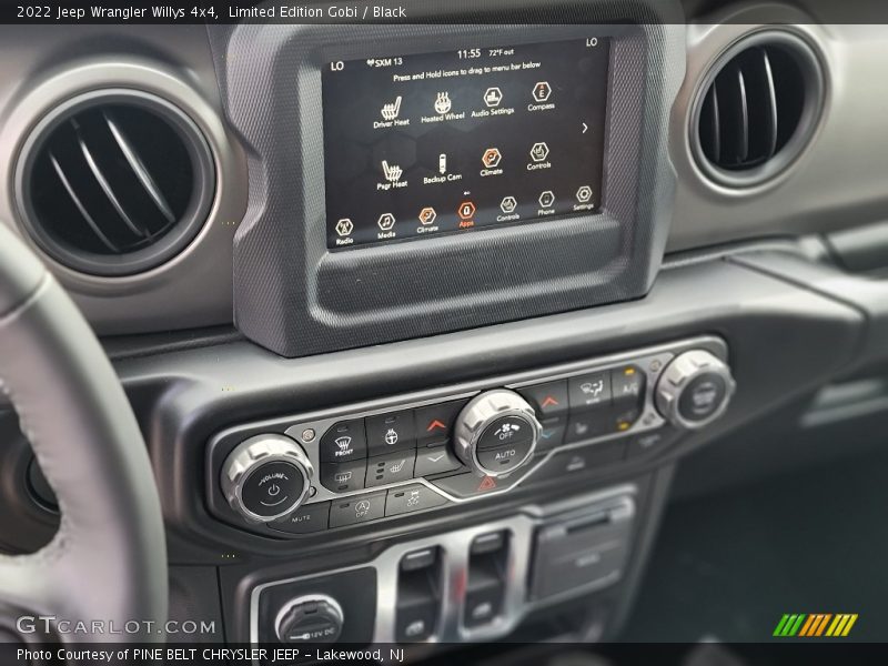 Controls of 2022 Wrangler Willys 4x4