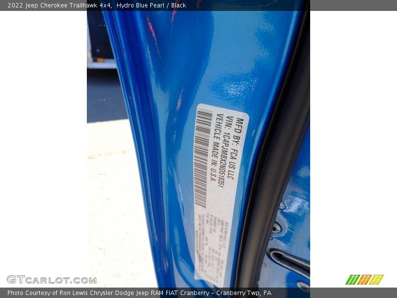 Hydro Blue Pearl / Black 2022 Jeep Cherokee Trailhawk 4x4