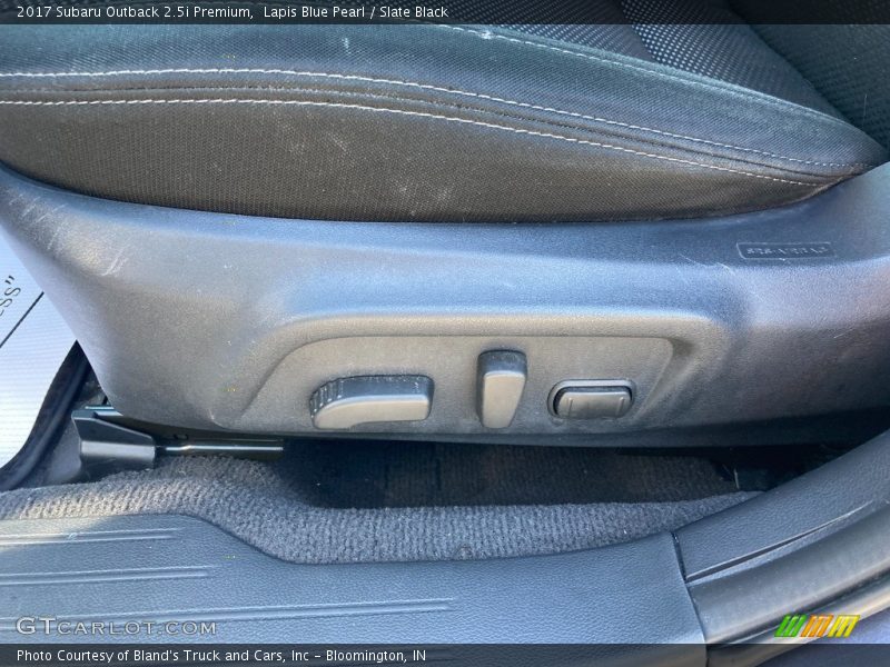 Lapis Blue Pearl / Slate Black 2017 Subaru Outback 2.5i Premium
