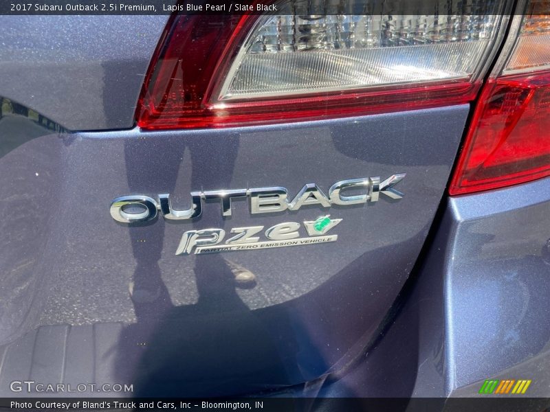 Lapis Blue Pearl / Slate Black 2017 Subaru Outback 2.5i Premium