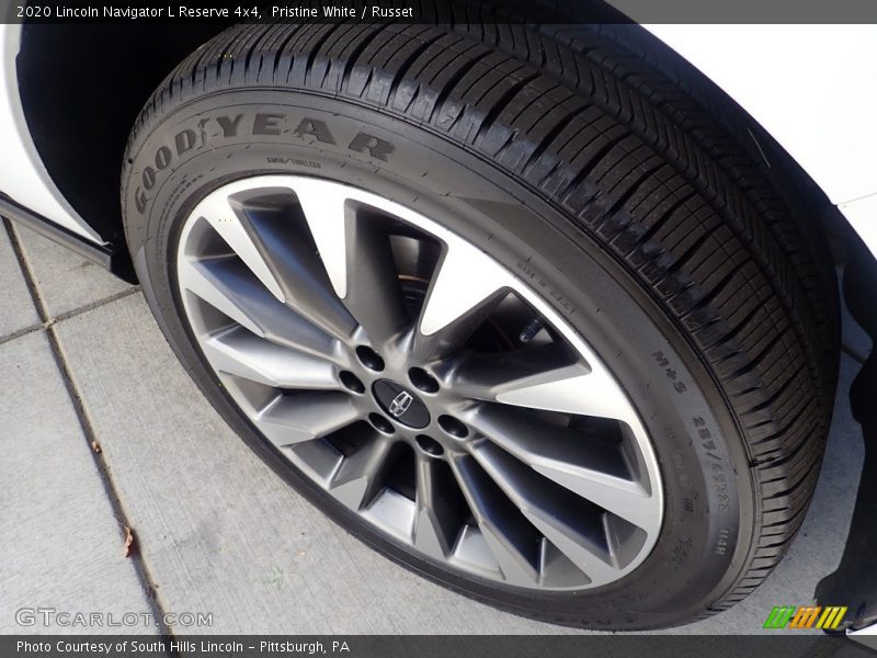Pristine White / Russet 2020 Lincoln Navigator L Reserve 4x4