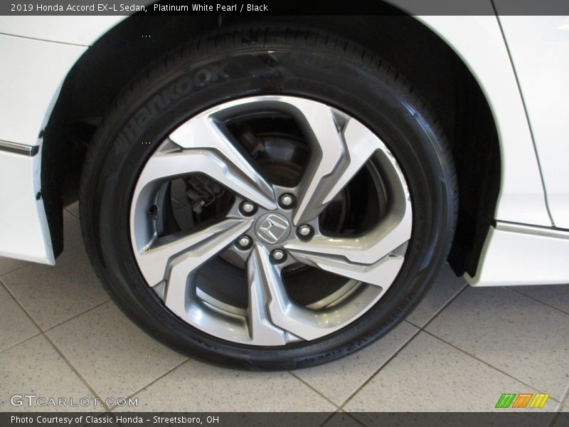 Platinum White Pearl / Black 2019 Honda Accord EX-L Sedan