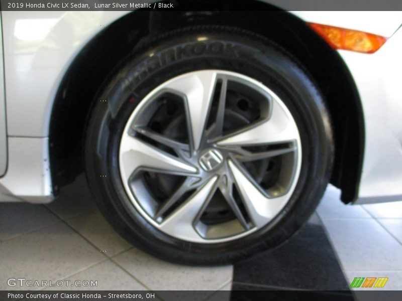 Lunar Silver Metallic / Black 2019 Honda Civic LX Sedan