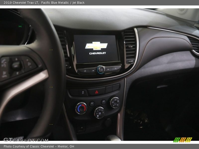 Pacific Blue Metallic / Jet Black 2019 Chevrolet Trax LT