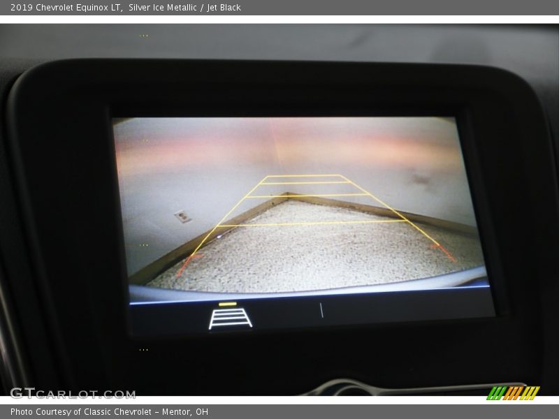 Silver Ice Metallic / Jet Black 2019 Chevrolet Equinox LT