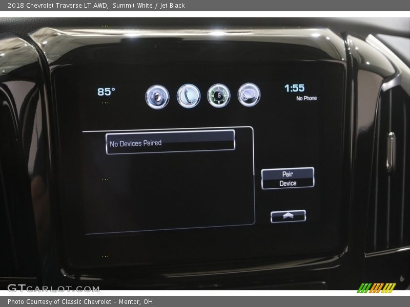 Summit White / Jet Black 2018 Chevrolet Traverse LT AWD
