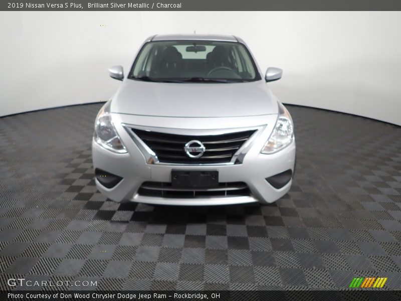 Brilliant Silver Metallic / Charcoal 2019 Nissan Versa S Plus