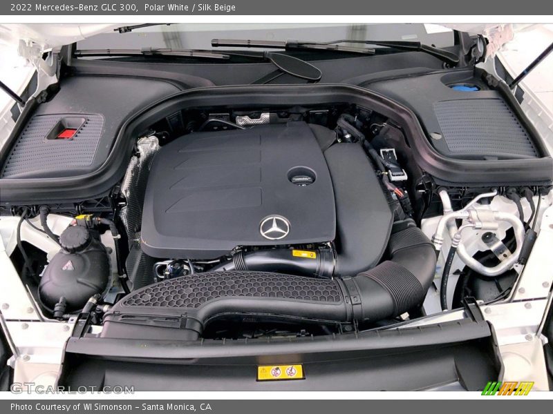 Polar White / Silk Beige 2022 Mercedes-Benz GLC 300