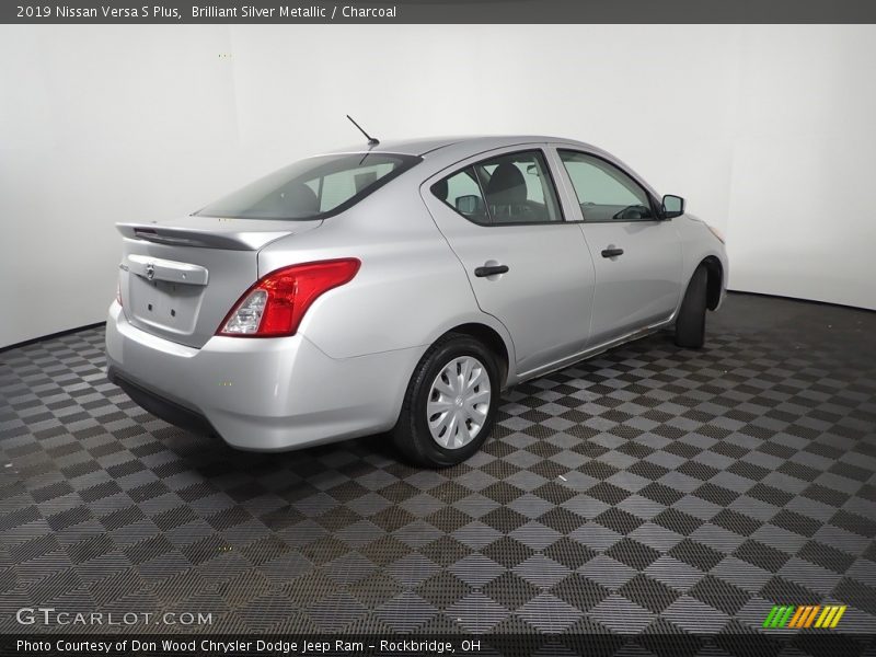 Brilliant Silver Metallic / Charcoal 2019 Nissan Versa S Plus