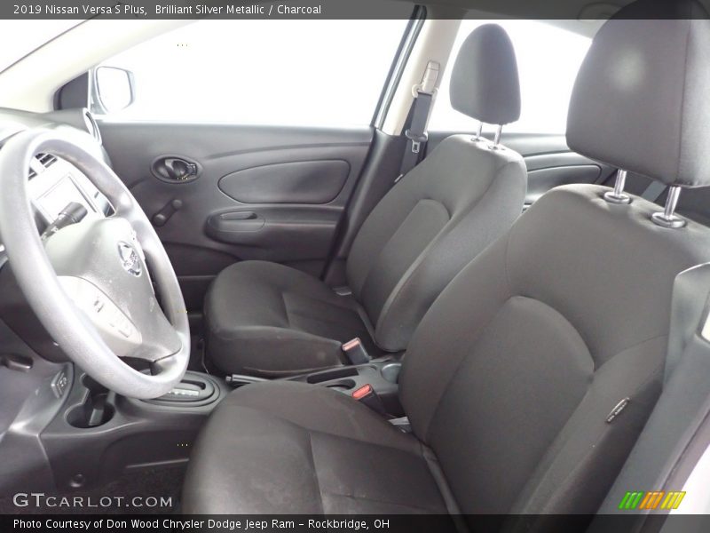 Brilliant Silver Metallic / Charcoal 2019 Nissan Versa S Plus