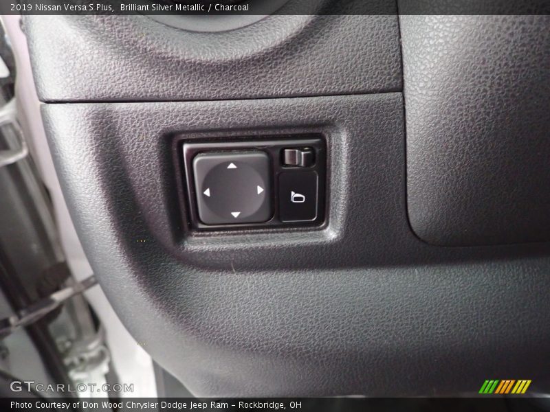 Brilliant Silver Metallic / Charcoal 2019 Nissan Versa S Plus