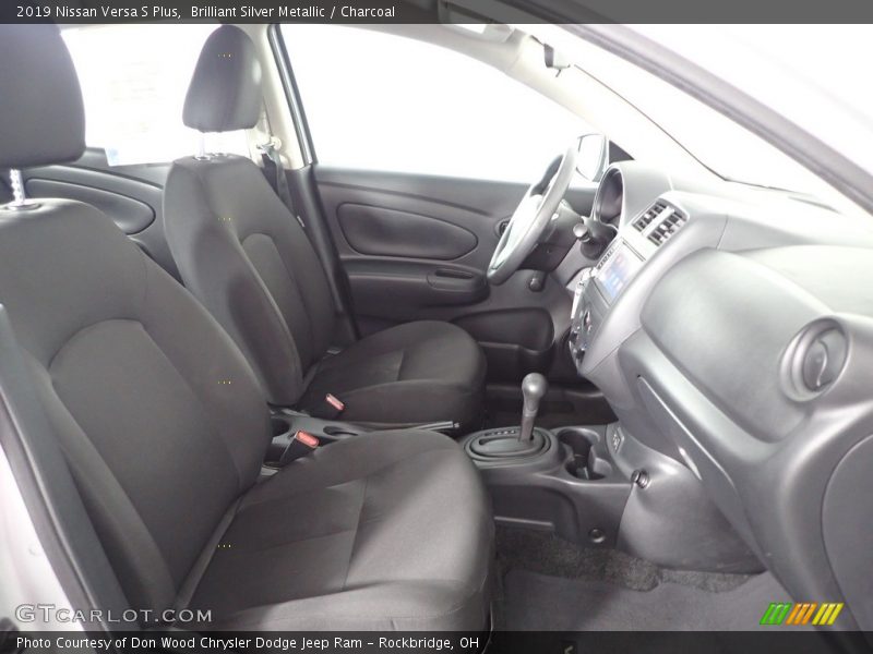 Brilliant Silver Metallic / Charcoal 2019 Nissan Versa S Plus