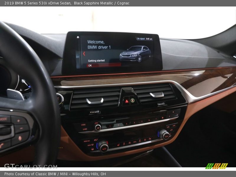 Black Sapphire Metallic / Cognac 2019 BMW 5 Series 530i xDrive Sedan