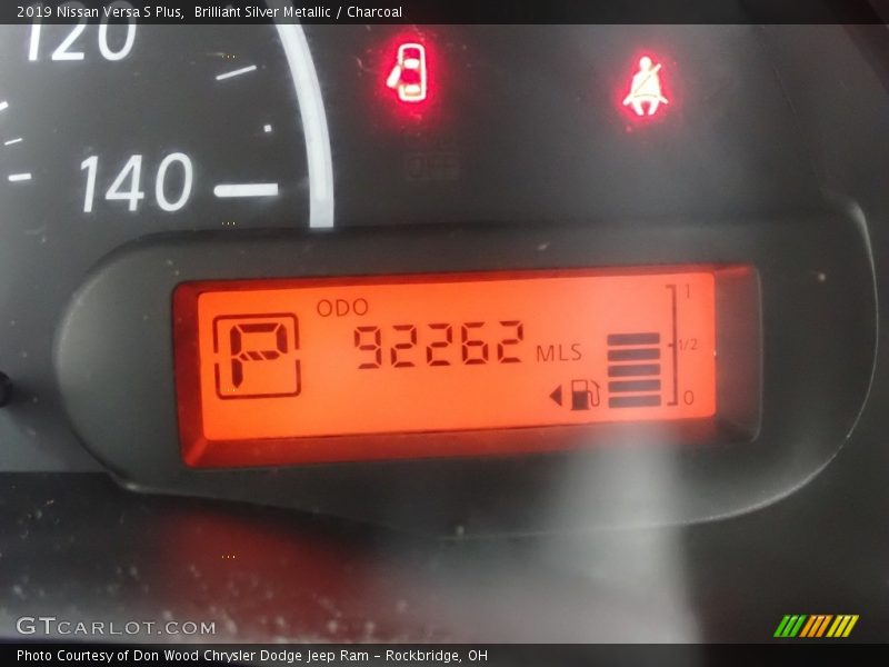 Brilliant Silver Metallic / Charcoal 2019 Nissan Versa S Plus