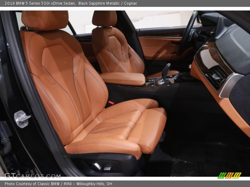 Black Sapphire Metallic / Cognac 2019 BMW 5 Series 530i xDrive Sedan