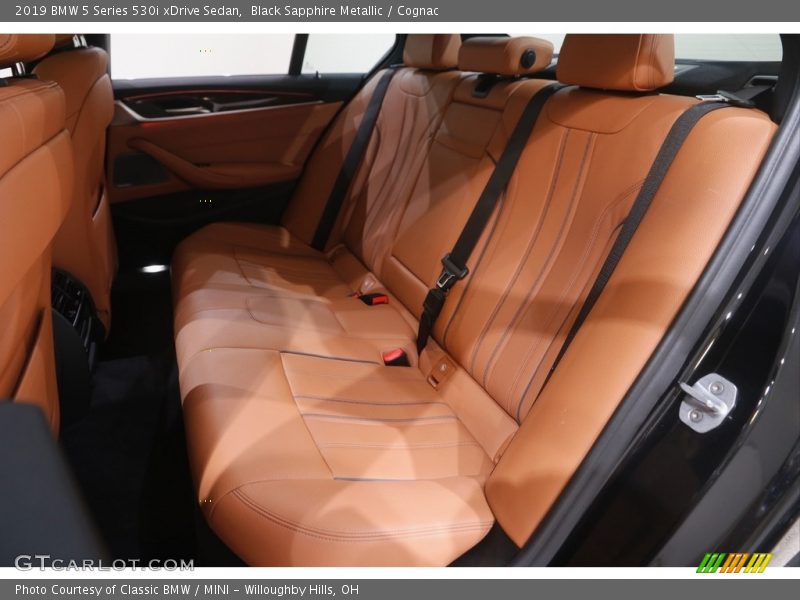 Black Sapphire Metallic / Cognac 2019 BMW 5 Series 530i xDrive Sedan