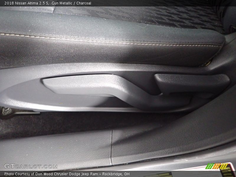 Gun Metallic / Charcoal 2018 Nissan Altima 2.5 S