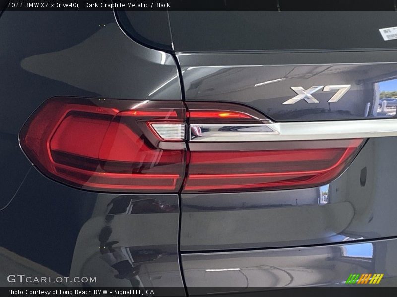 Dark Graphite Metallic / Black 2022 BMW X7 xDrive40i