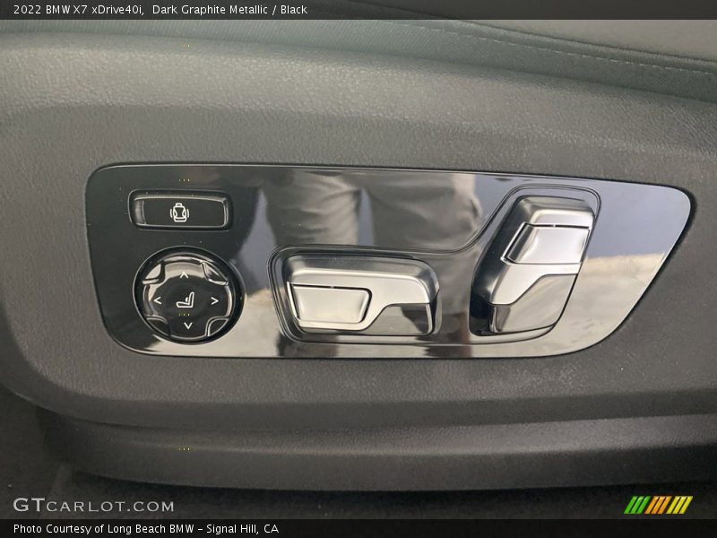 Dark Graphite Metallic / Black 2022 BMW X7 xDrive40i