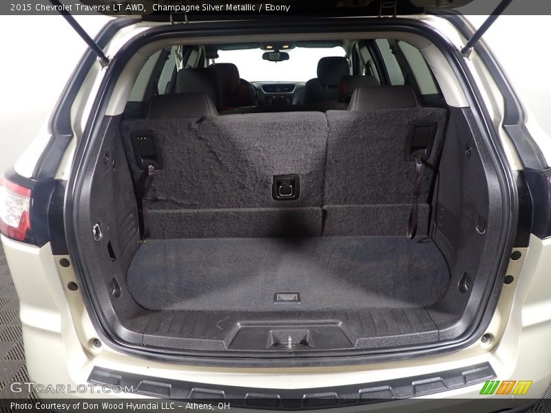 Champagne Silver Metallic / Ebony 2015 Chevrolet Traverse LT AWD