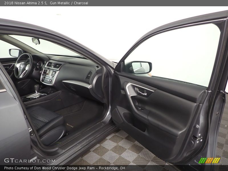 Gun Metallic / Charcoal 2018 Nissan Altima 2.5 S