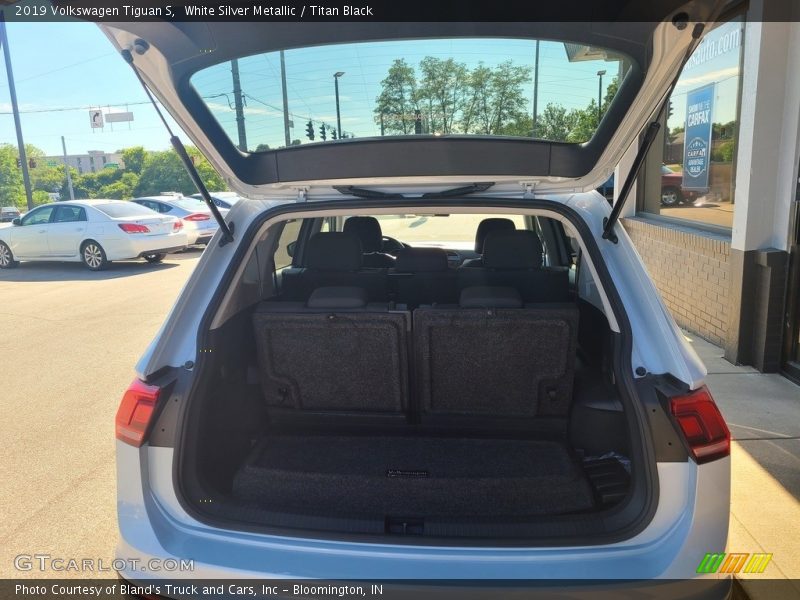 White Silver Metallic / Titan Black 2019 Volkswagen Tiguan S