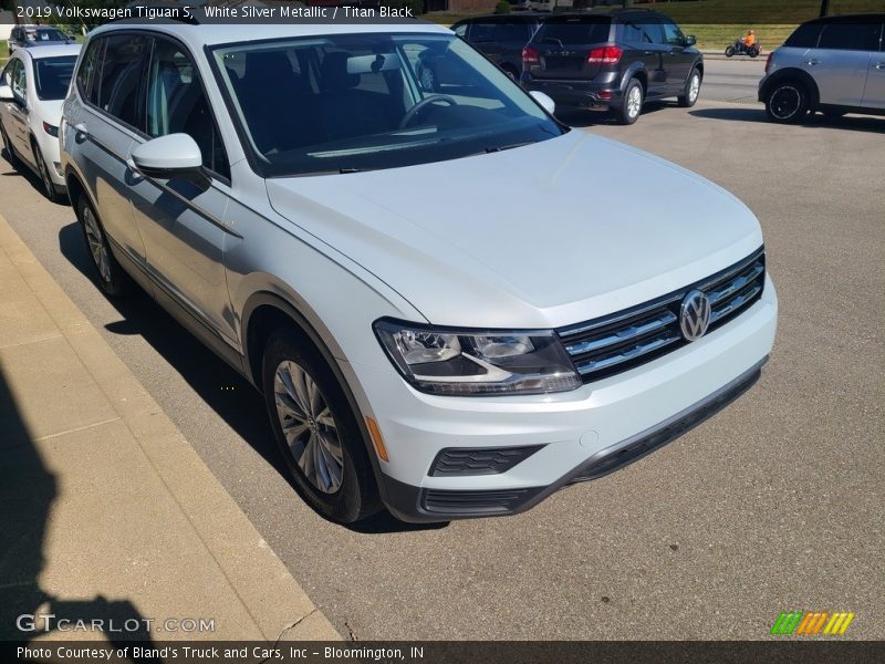 White Silver Metallic / Titan Black 2019 Volkswagen Tiguan S