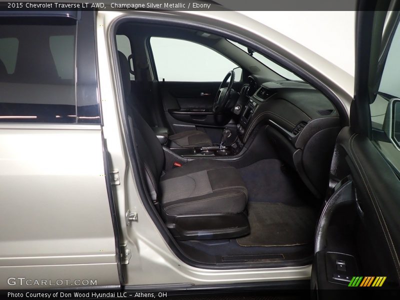 Champagne Silver Metallic / Ebony 2015 Chevrolet Traverse LT AWD