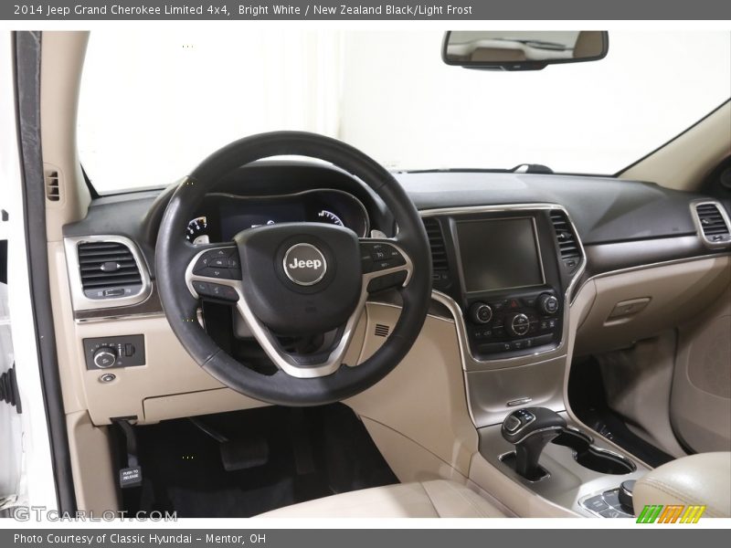 Bright White / New Zealand Black/Light Frost 2014 Jeep Grand Cherokee Limited 4x4