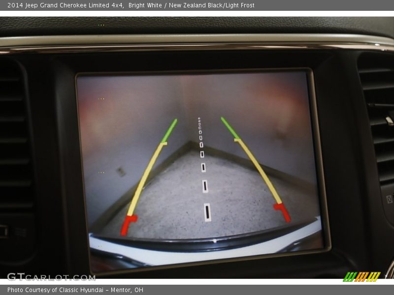 Bright White / New Zealand Black/Light Frost 2014 Jeep Grand Cherokee Limited 4x4