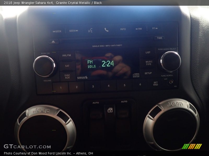 Granite Crystal Metallic / Black 2018 Jeep Wrangler Sahara 4x4