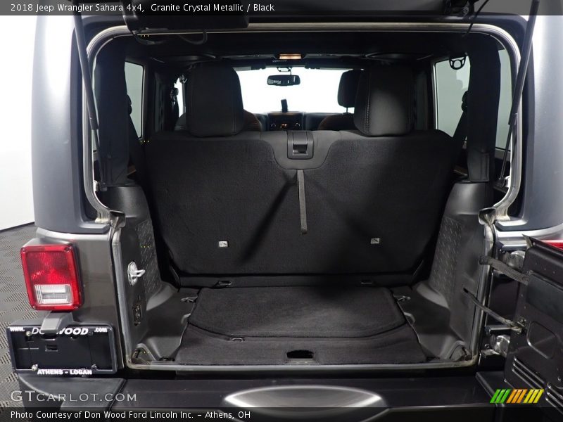 Granite Crystal Metallic / Black 2018 Jeep Wrangler Sahara 4x4
