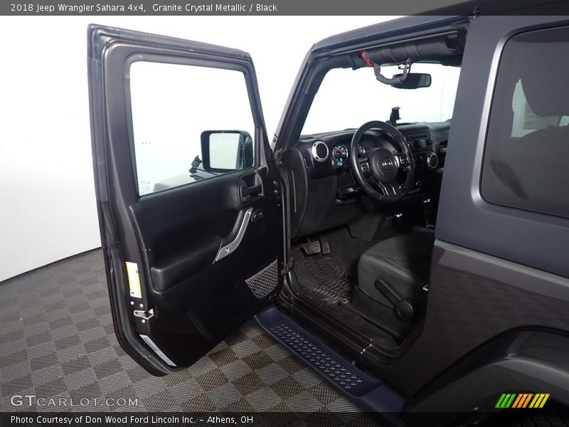 Granite Crystal Metallic / Black 2018 Jeep Wrangler Sahara 4x4