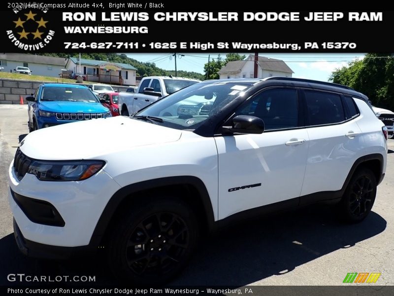 Bright White / Black 2022 Jeep Compass Altitude 4x4