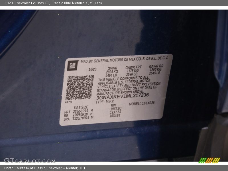 Pacific Blue Metallic / Jet Black 2021 Chevrolet Equinox LT