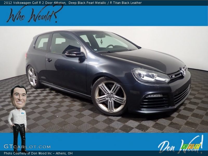 Deep Black Pearl Metallic / R Titan Black Leather 2012 Volkswagen Golf R 2 Door 4Motion