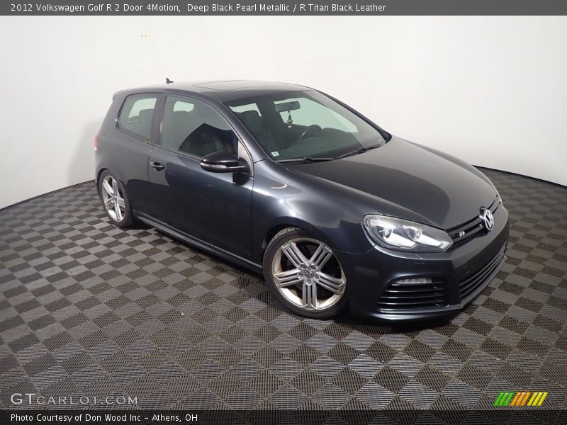 Deep Black Pearl Metallic / R Titan Black Leather 2012 Volkswagen Golf R 2 Door 4Motion