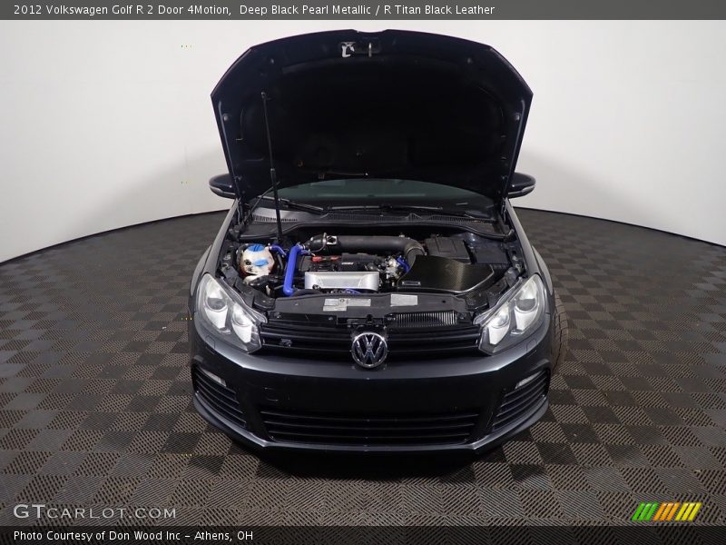 Deep Black Pearl Metallic / R Titan Black Leather 2012 Volkswagen Golf R 2 Door 4Motion