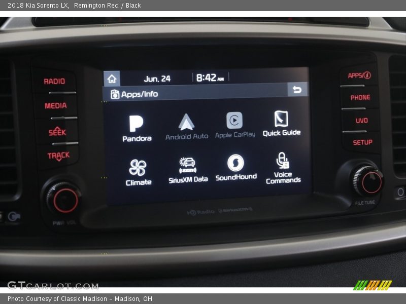 Remington Red / Black 2018 Kia Sorento LX