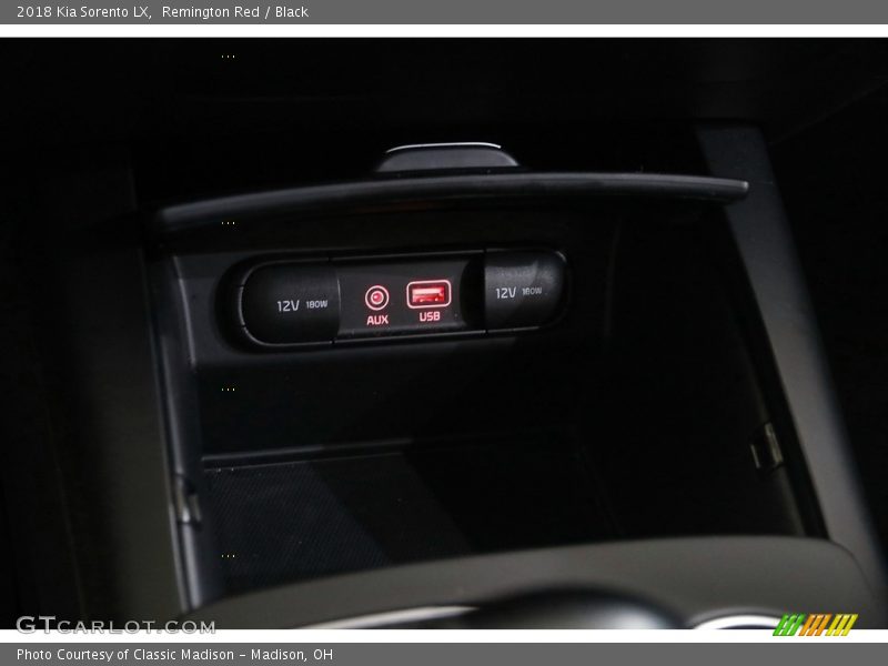 Remington Red / Black 2018 Kia Sorento LX