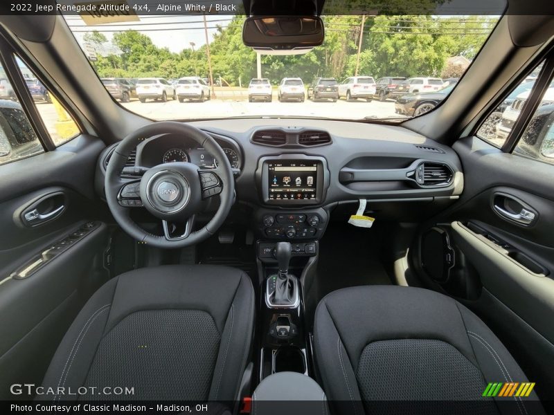 Alpine White / Black 2022 Jeep Renegade Altitude 4x4